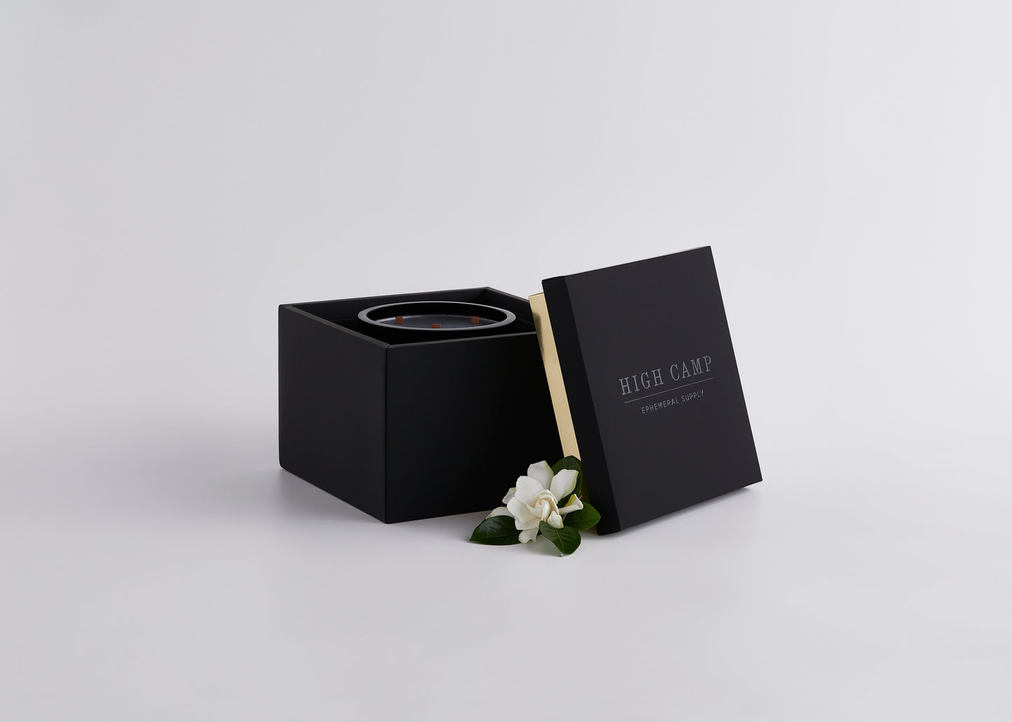 BLACK SIGNATURE WIDE WICK CANDLE