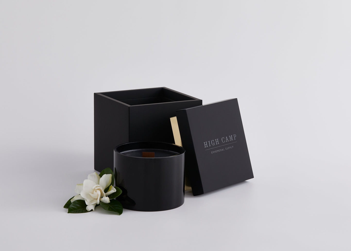 BLACK SIGNATURE WIDE WICK CANDLE